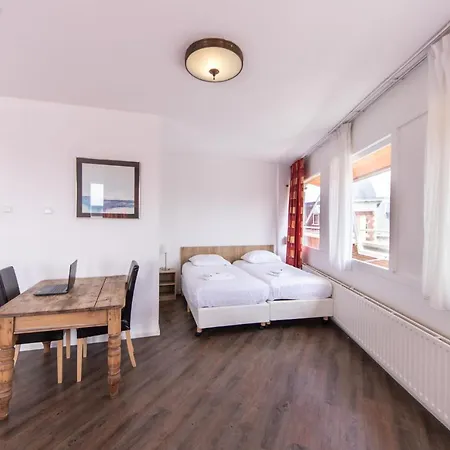 Joops City Centre Otel 2*