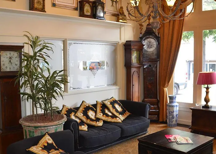 يووبس سيتي سنتر فندق