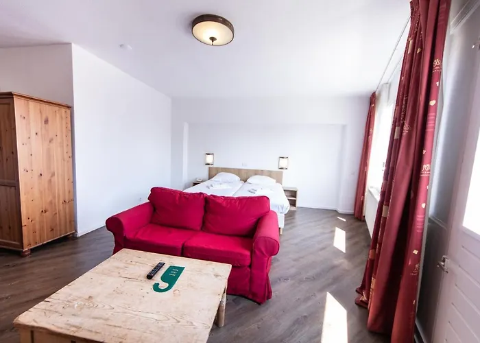 يووبس سيتي سنتر 2*