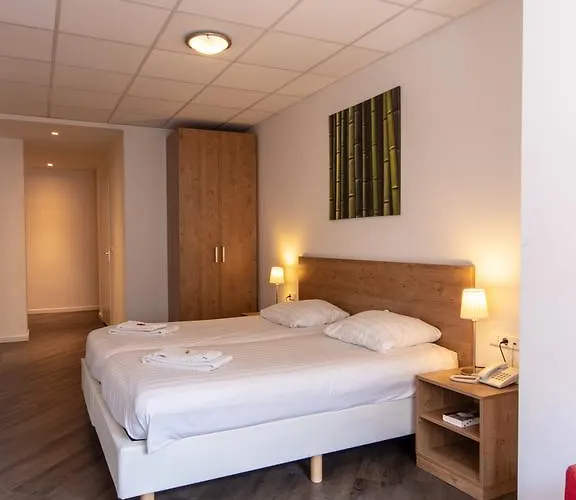 يووبس سيتي سنتر فندق