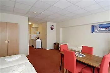 Joops City Centre 2*