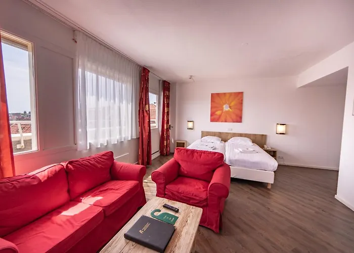 Joops City Centre Hotel